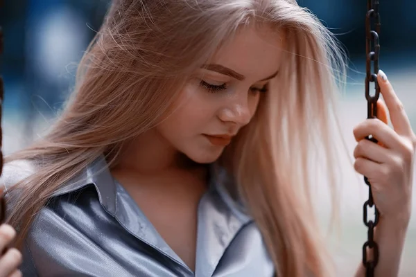 kadın zinciri atlı karınca 