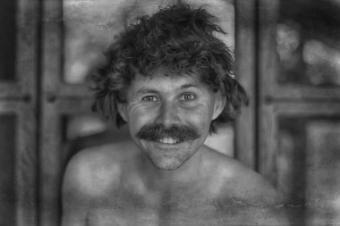 Klasik tarz, büyük bıyıklı bir adamın portresi, sıra dışı bir beyefendi.