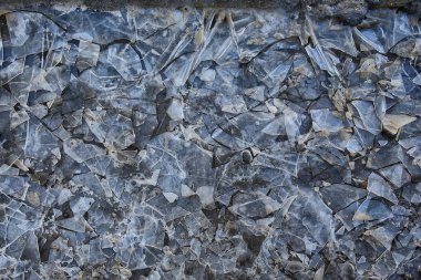 Ezilmiş buz camı arka planda çatlaklar, soyut mevsimsel arka plan, ezilmiş buz parçaları keskin kaplama