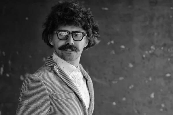 Hipser Lärare Glasögon Mustasch Kristall Modern Ung Lärare Brutal Kille — Stockfoto