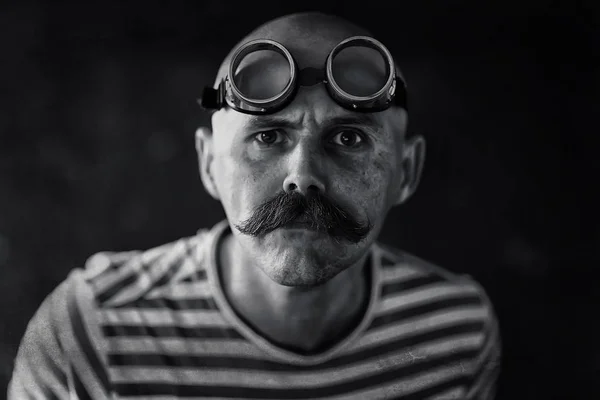 Porträtt Ångpunk Hipster Mustasch Man Poserar Ansikte Mustasch — Stockfoto
