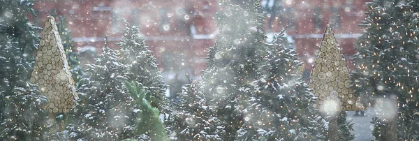 Kerstversiering Moskou Kerstbomen Straat Besneeuwd December Nieuwjaar — Stockfoto