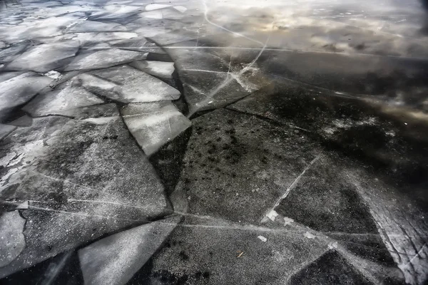 Ezilmiş Buz Camı Arka Planda Çatlaklar Soyut Mevsimsel Arka Plan — Stok fotoğraf