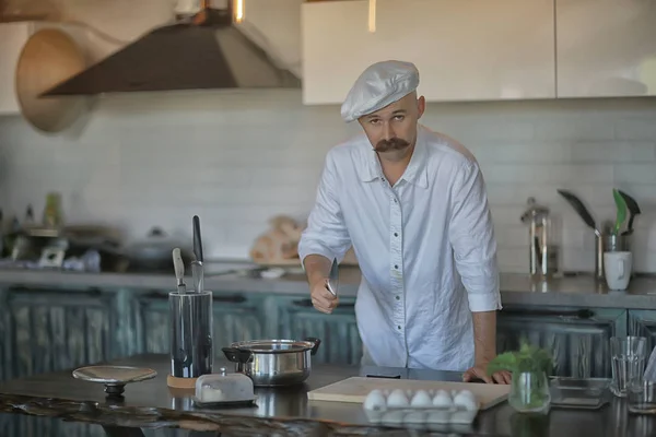 Porträtt Kock Mustascherad Manlig Kock Hatt Yrke — Stockfoto