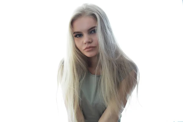 Jeune Adulte Blonde Cheveux Longs Maison Modèle Élégant Posant Studio — Photo