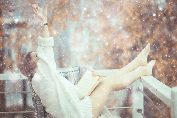 Snöfall Jul Atmosfär Romantik Porträtt Vacker Ung Blondin Vinter Trendig — Stockfoto