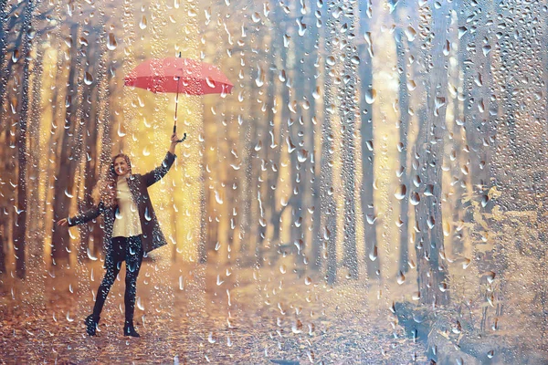Herfst Regenvrouw Mooi Model Regen Een Stadspark Herfst Warme Tinten — Stockfoto