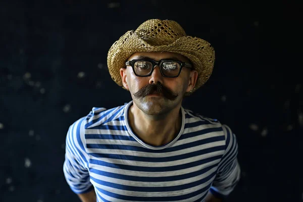 Baffi Vintage Hipster Ritratto Uomo Con Baffi Lunghi Aspetto Insolito — Foto Stock