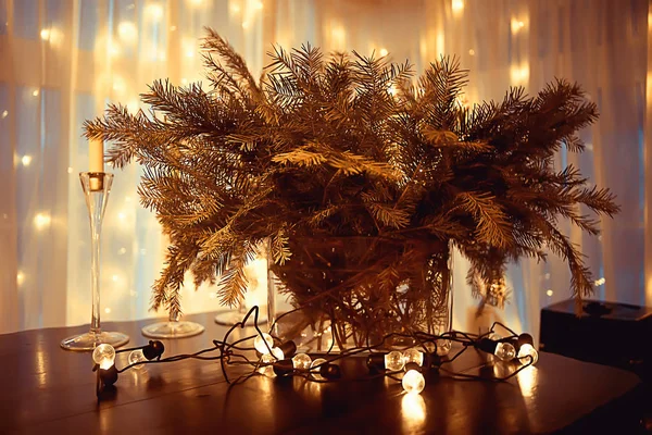 Karácsonyi Gyertyák Dekorációs Kártya Szilveszter Asztaldísz Égő Gyertyák Karácsonyfa Ágak — Stock Fotó