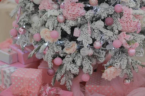 Decorated Christmas Tree Beautiful Background Gifts Balls Holiday — Stockfoto