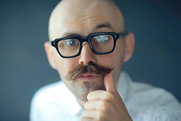 Sexy Macho Mit Schnurrbart Freak Ungewöhnliches Porträt Eines Hipster Typen — Stockfoto