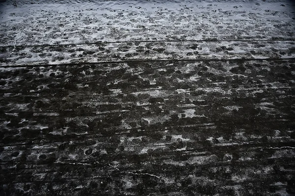 Tracks Asfalt Sneeuw Ijs Menselijke Sporen Van Schoenen Sneeuw Weer — Stockfoto