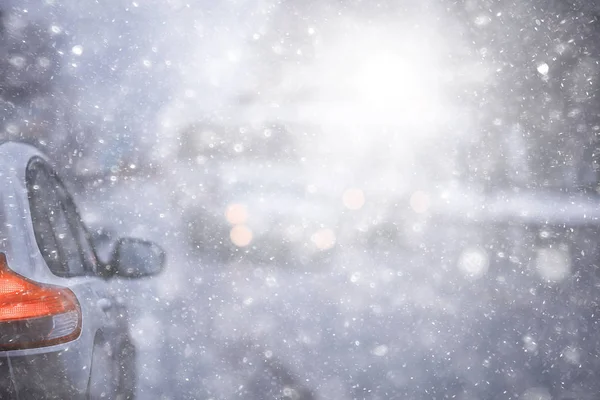 Vista Della Strada Invernale Dalla Macchina Traffico Nella Città Stagionale — Foto Stock