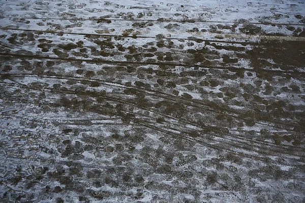 Spår Asfalt Snö Mänskliga Spår Från Skor Snö Väder — Stockfoto