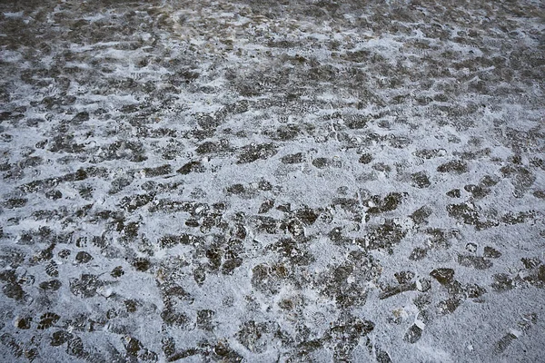 Tracks Asfalt Sneeuw Ijs Menselijke Sporen Van Schoenen Sneeuw Weer — Stockfoto