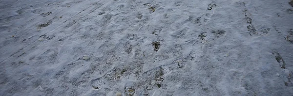Faixas Asfalto Neve Gelo Trilhas Humanas Sapatos Tempo Neve — Fotografia de Stock