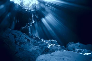 Cenote 'de peyzaj dalışı, sualtı sisi hidrojen sülfit, Meksika' da aşırı macera.