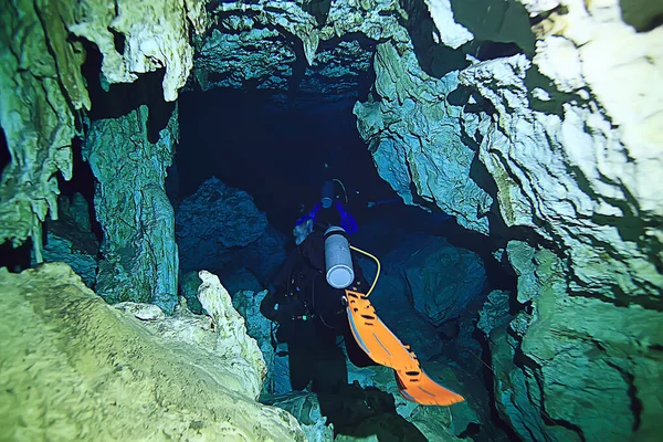 Plongée Dans Les Cénotes Mexique Grottes Dangereuses Plongée Sur Yucatan — Photo