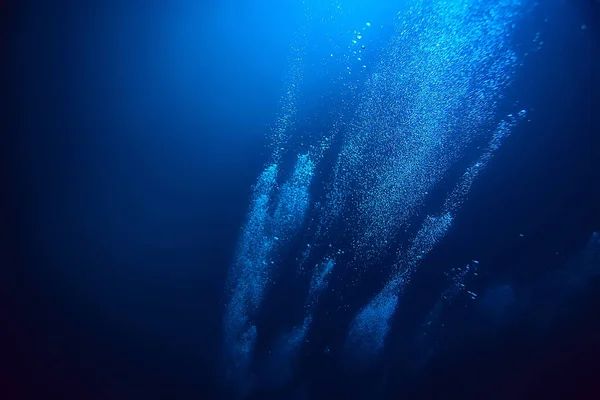 海面下の気泡海の背景ダイビング自然抽象的な背景水中 — ストック写真