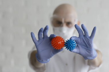 Doktor Coronavirus testi, konsept virüsü, salgın, taklit laboratuvarı biyolojik tehlike