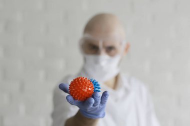 Doktor Coronavirus testi, konsept virüsü, salgın, taklit laboratuvarı biyolojik tehlike