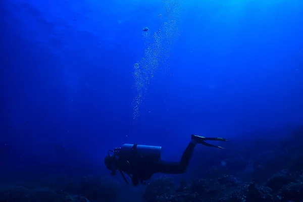 Mergulhadores Oceano Esporte Subaquático Recreação Ativa Oceano Profundo — Fotografia de Stock