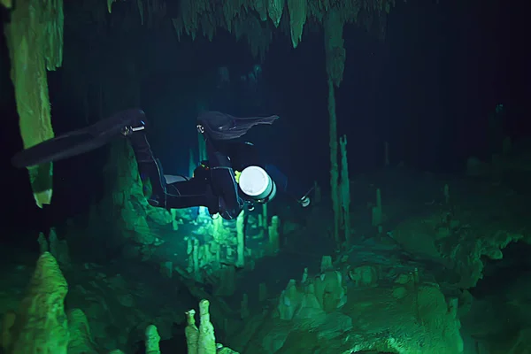 Сенот Анжеліта Мексика Печерне Дайвінг Екстремальні Пригоди Під Водою Пейзаж — стокове фото