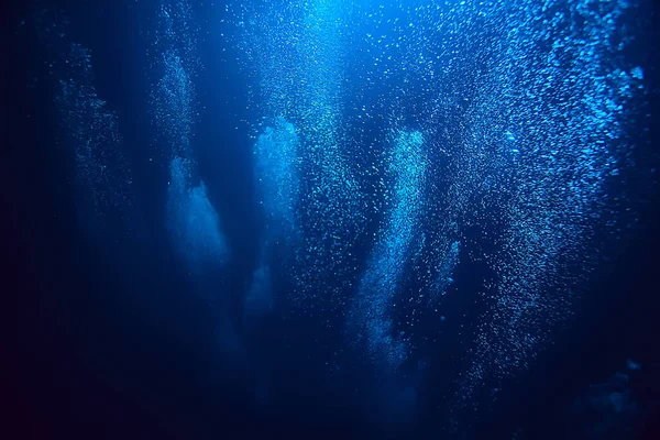 海面下の気泡海の背景ダイビング自然抽象的な背景水中 — ストック写真