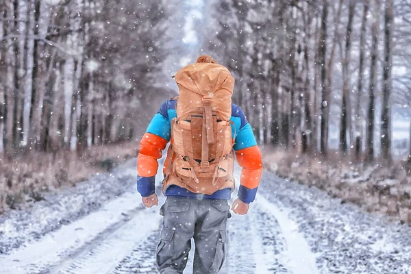 Turista Inverno Paisagem Neve Cara Inverno Vista Viajar Aventura Liberdade — Fotografia de Stock