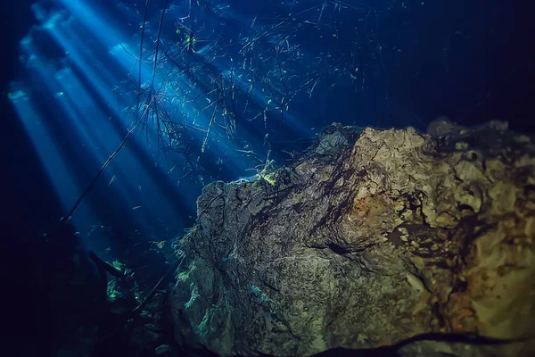 Unterwasserlandschaft Mexiko Cenoten Tauchen Lichtstrahlen Unter Wasser Höhlentauchen Hintergrund — Stockfoto