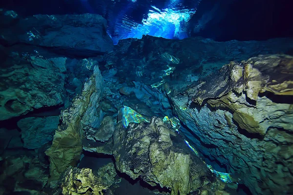 Undervattens Grotta Stalaktiter Landskap Grotta Dykning Yucatan Mexico Cenote Vatten — Stockfoto