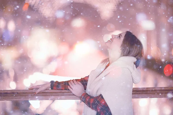 Snowfall Woman City Christmas City Portrait Snowfall Young Model Posing — Stock Photo, Image