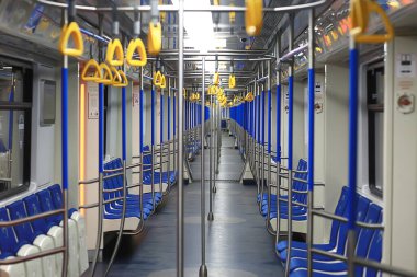 Vagon treni, metro hareketi, ulaşım konsepti insanlar olmadan soyut arka plan