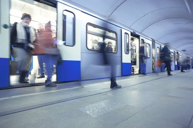 Vagon treni, metro hareketi, ulaşım konsepti insanlar olmadan soyut arka plan