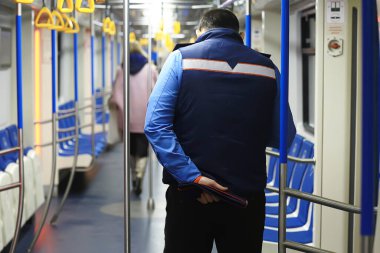 Vagon treni, metro hareketi, ulaşım konsepti insanlar olmadan soyut arka plan