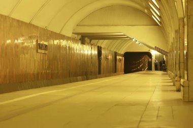 Vagon treni, metro hareketi, ulaşım konsepti insanlar olmadan soyut arka plan