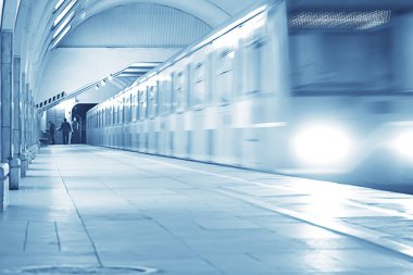 Vagon treni, metro hareketi, ulaşım konsepti insanlar olmadan soyut arka plan