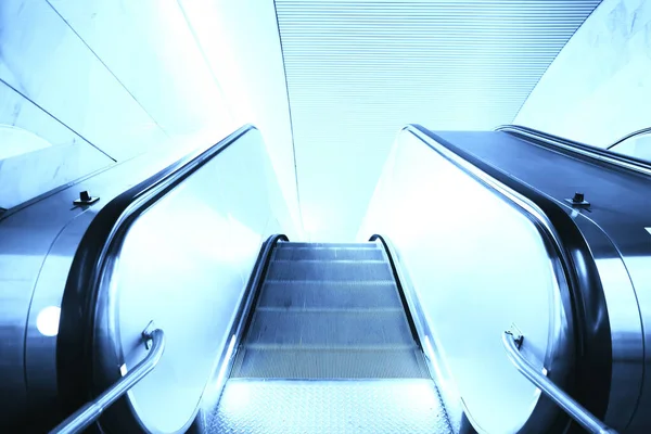 Modern Escalator Abstract Background Blurred Light Background Geometry Transport — Stock Photo, Image