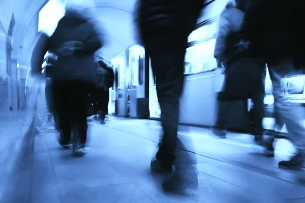 Multitud Personas Metro Movimiento Borroso Abstracto Fondo Gente Del Tráfico —  Fotos de Stock