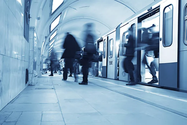 Multitud Personas Metro Movimiento Borroso Abstracto Fondo Gente Del Tráfico — Foto de Stock