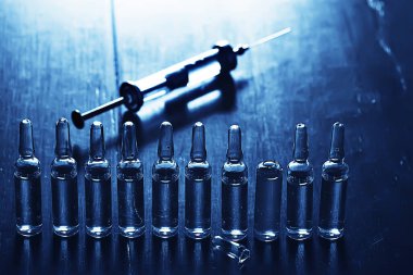 Hastane covid-19 virüs konseptinde tıbbi ekipman soyut arka plan