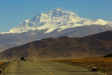 Tibet Dağları manzarası, güzel manzara Tibet 'e seyahat