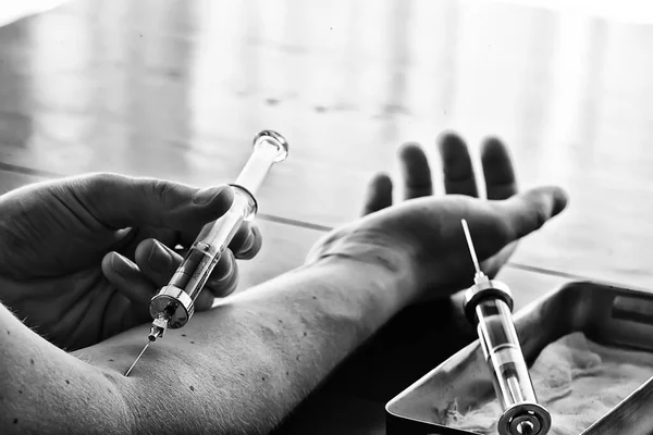 手注射薬危険概念違法薬物自己注射 — ストック写真