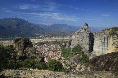 Meteora Yunan manastırı, dağlardaki ortodoks manastırı, Hristiyanlık, inanç manzarası.