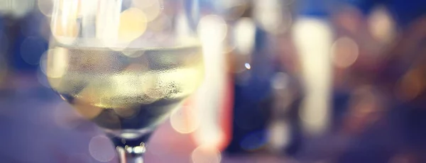 Serata Ristorante Sfondo Astratto Sfocato Bokeh Concetto Alcol Bicchieri Vino — Foto Stock