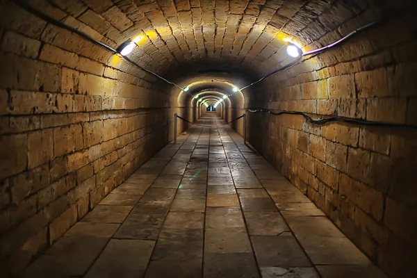 Vue Sur Tunnel Château Sombre Perspective Passage Souterrain Vieux Château — Photo