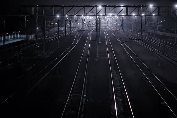 Залізничні Колії Нічний Пейзаж Залізничній Станції Туман Осінь — стокове фото