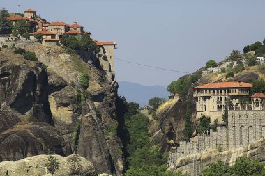 Meteora Yunan manastırı, dağlardaki ortodoks manastırı, Hristiyanlık, inanç manzarası.