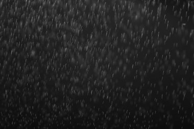 Siyah yağmurun örtülmesi için arka plan, soyut stüdyo su damlalarını düşürür