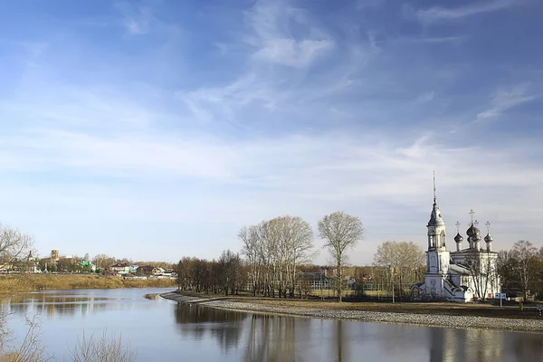 ヴォロダ教会 正教会 ヴォロダ修道院ロシア北部 巡礼者観光 — ストック写真